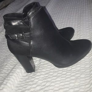 Andrew Geller boot heels